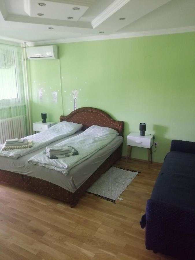 Apartman Radakovic Subotica Buitenkant foto